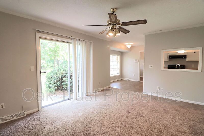 2395 Vistavia Rd – photo 5