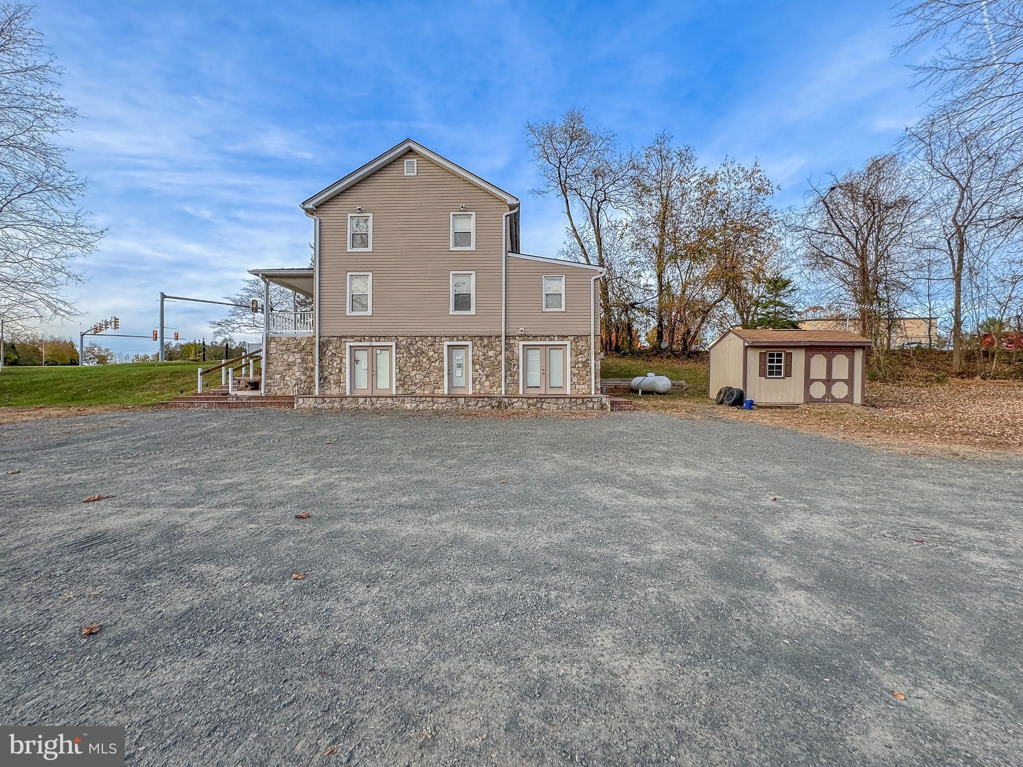 819 James Madison Highway – photo 4