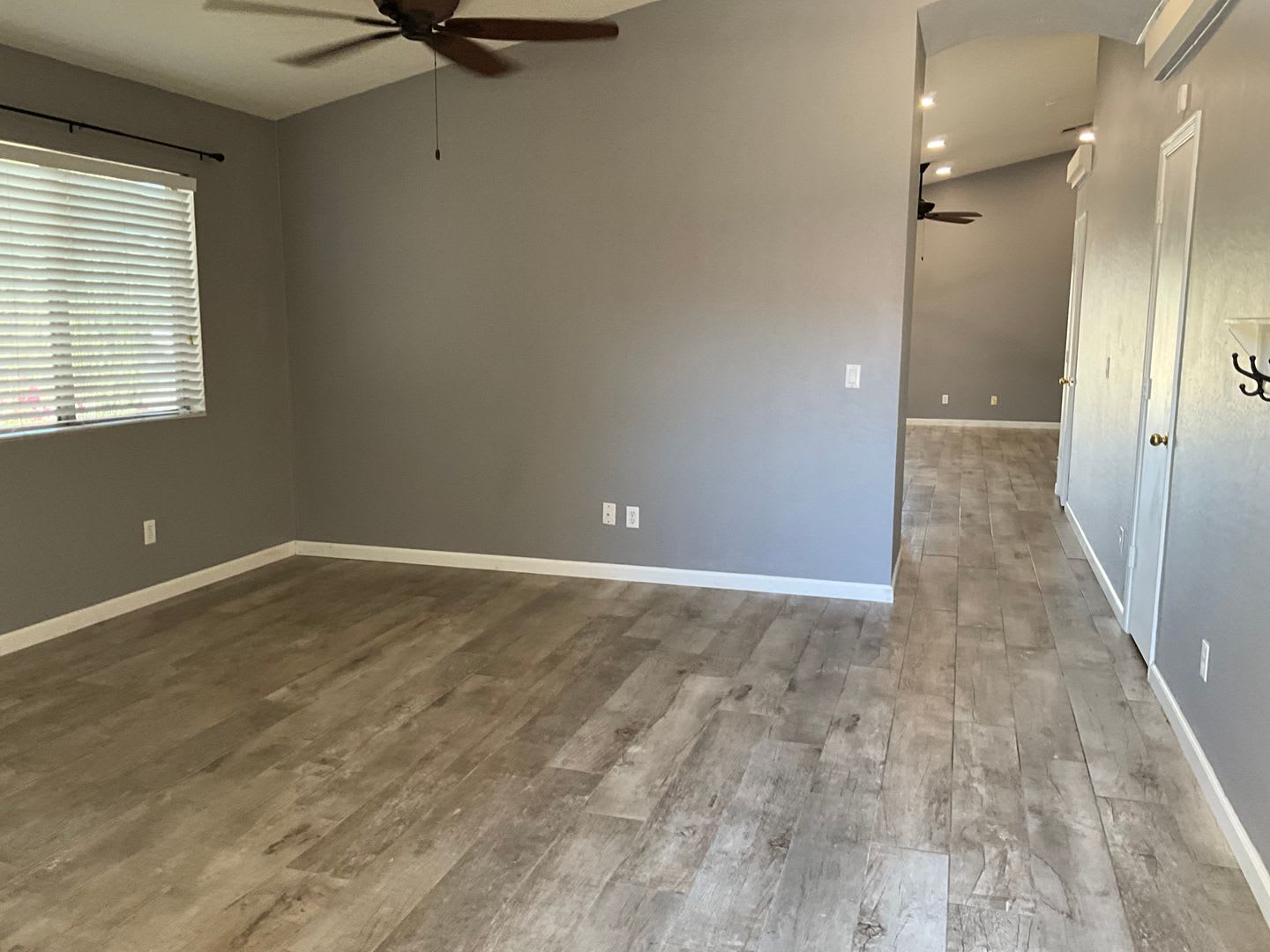 Corner Home With 3 Bedroom 2 Bath – photo 5