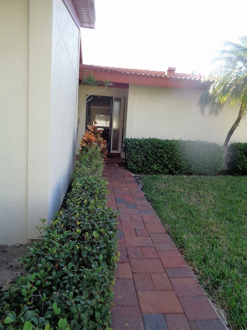 NEW PRICE! Small dog allowed. – photo 3