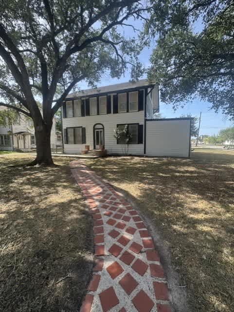 704 West Richard Avenue – photo 1