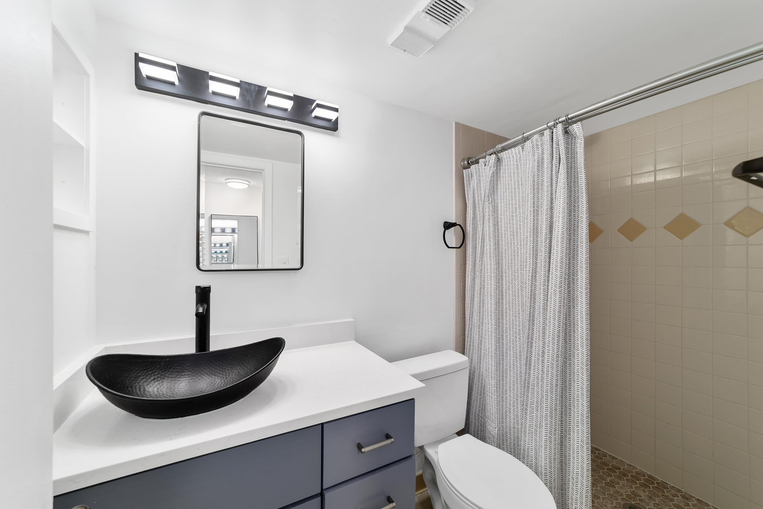 1112 West Main Street – photo 2