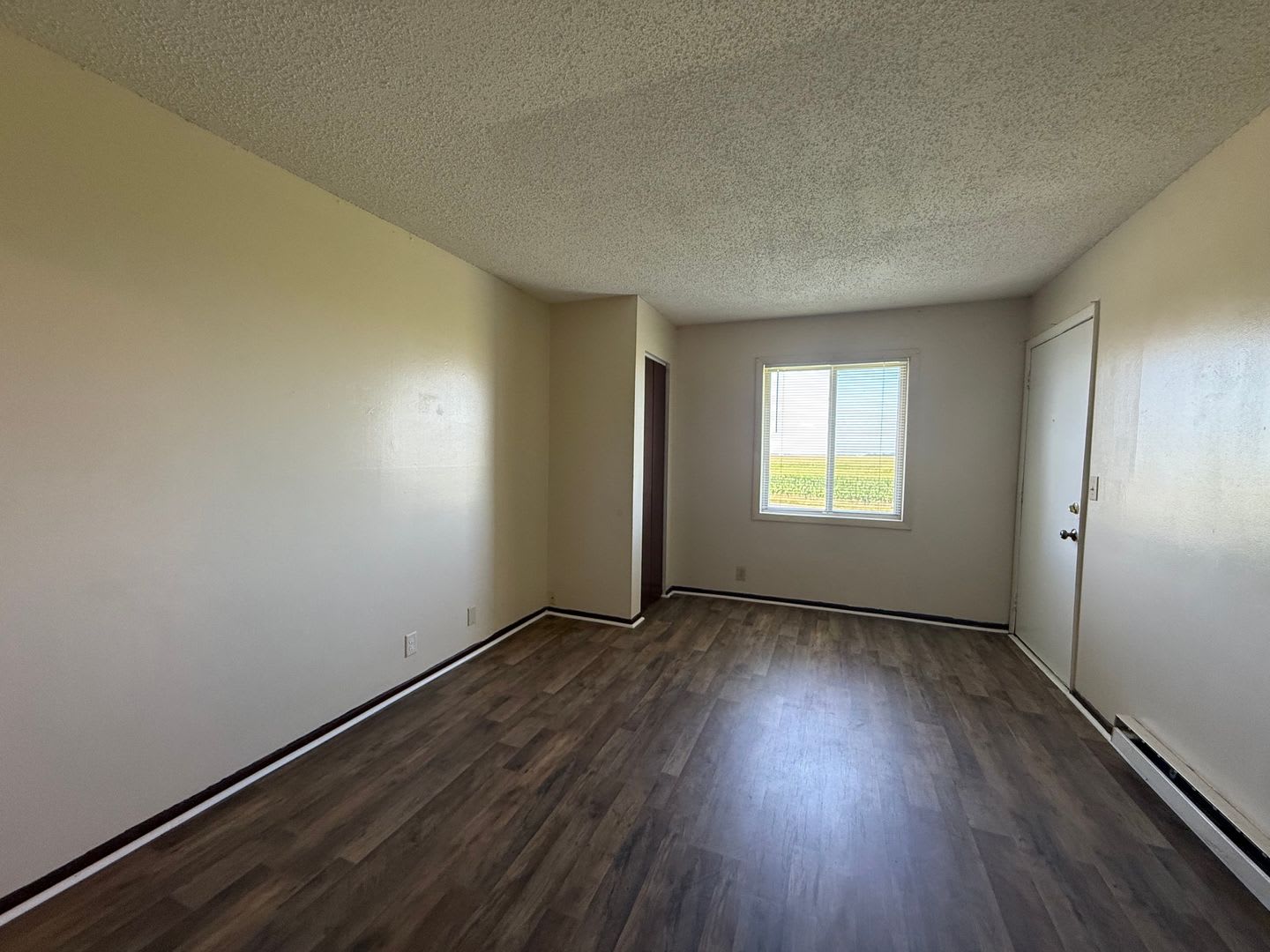 2 Bed / 1 Bath Apartment in Quiet Warrensburg — Available Now – photo 2