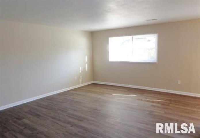 5229 N MONTCLAIR Avenue – photo 4