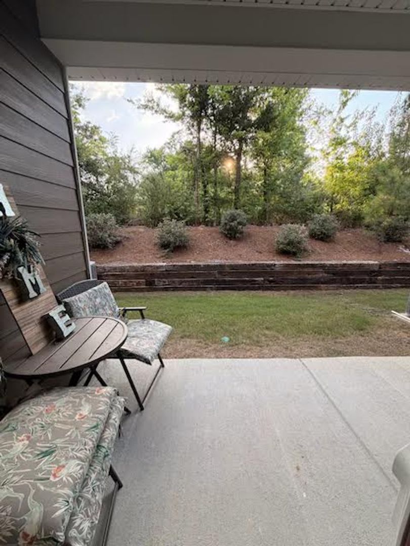For Lease Townhome Nestled On A Quiet Dead End Road Perfect For Those Seeking Privacy And Peaceful Surroundings – photo 5