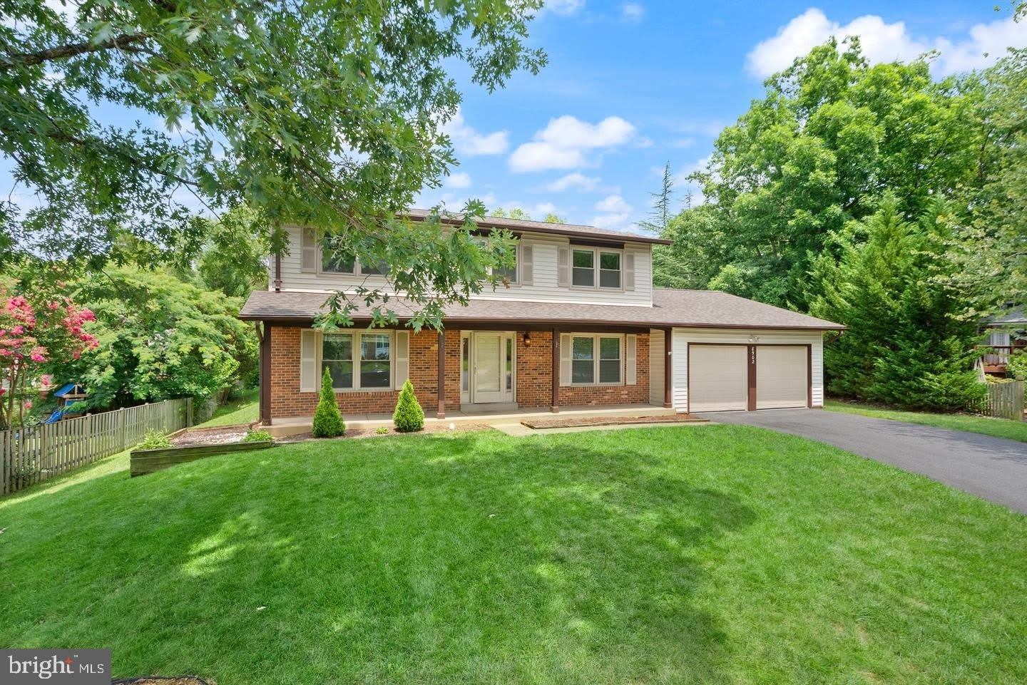 8902 HUXLEY Court – photo 5