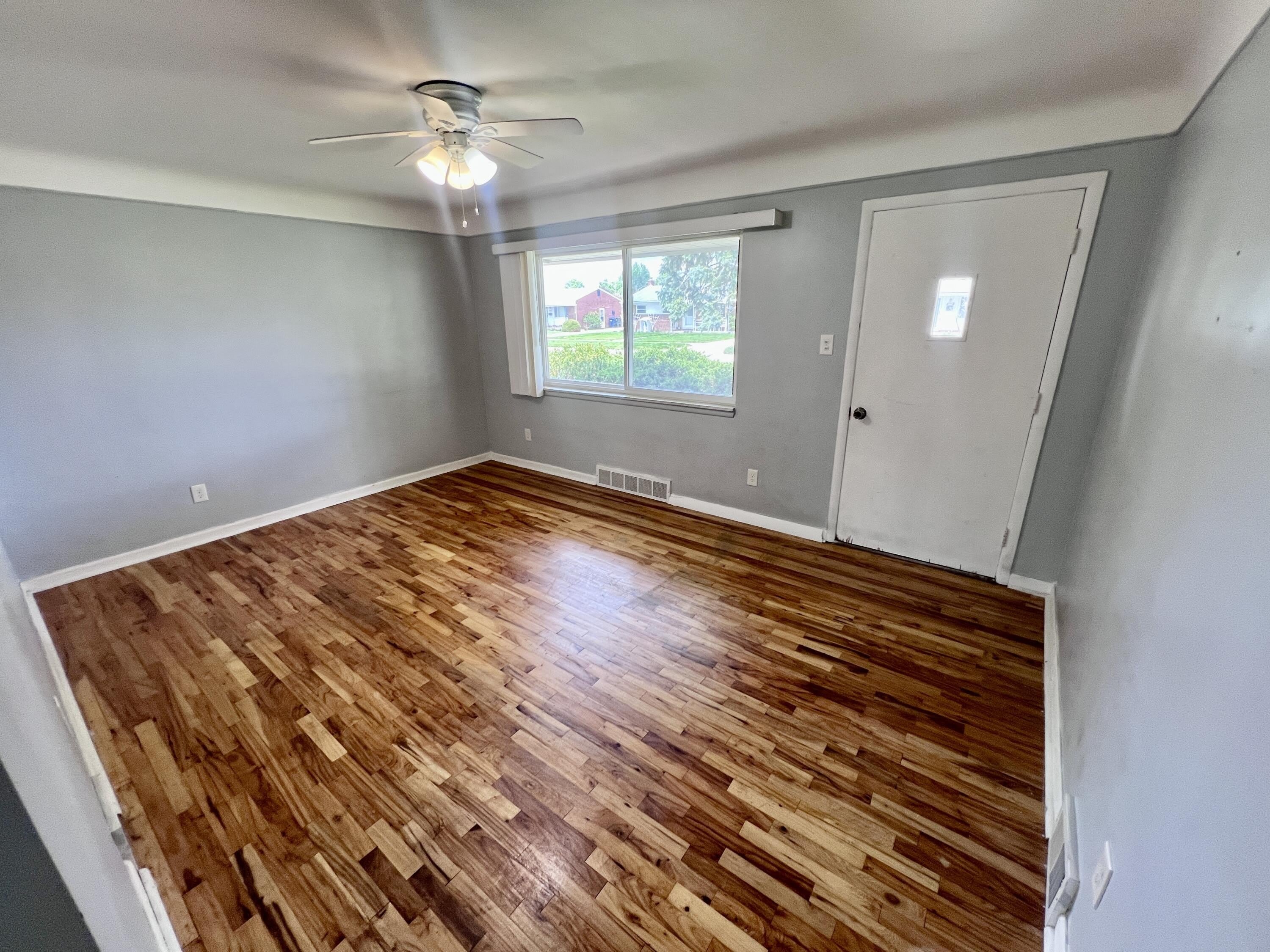 2252 Winston Drive – photo 5