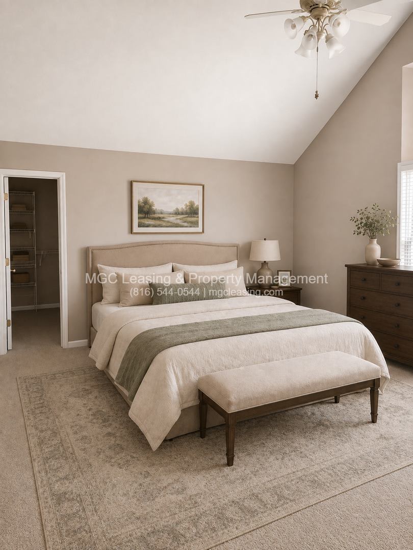 Stop scrolling—your dream home in Lee’s Summit is officially here! – photo 3