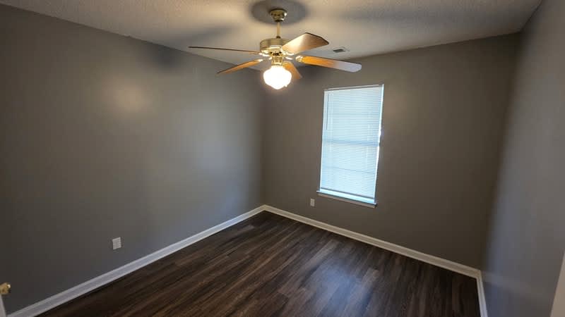 7115 Lindsey Leaf Cove – photo 3