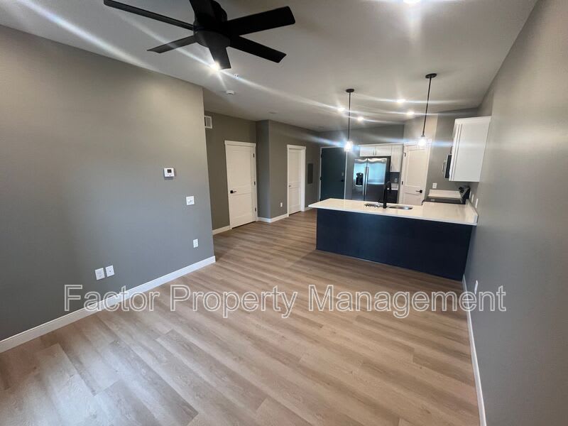 960 N. 3rd St. – photo 3