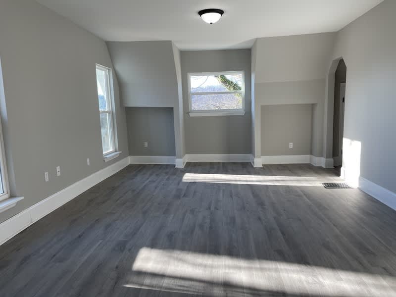 202 E Columbia Ave – photo 4