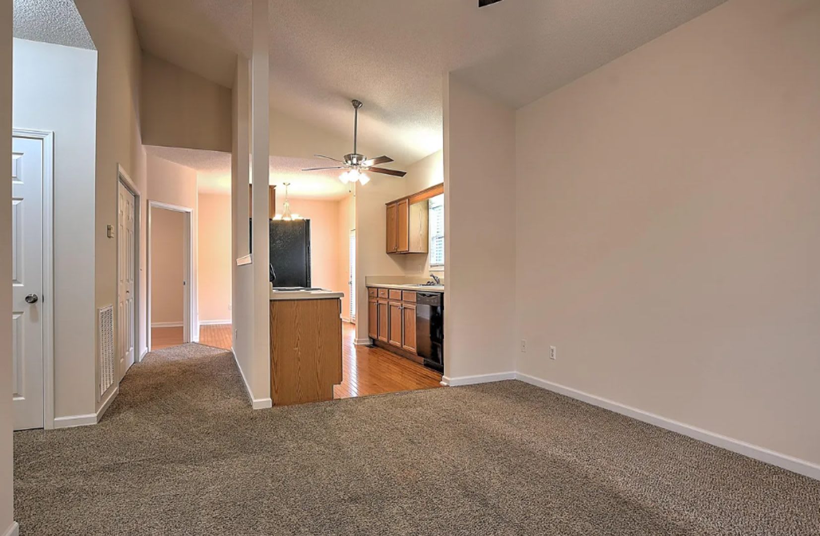 2 Bedroom 1 Bathroom Condo Located in Jonesborugh, TN – photo 5
