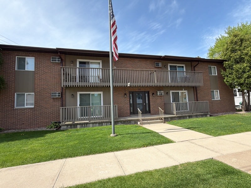 129 Washington Avenue – photo 1