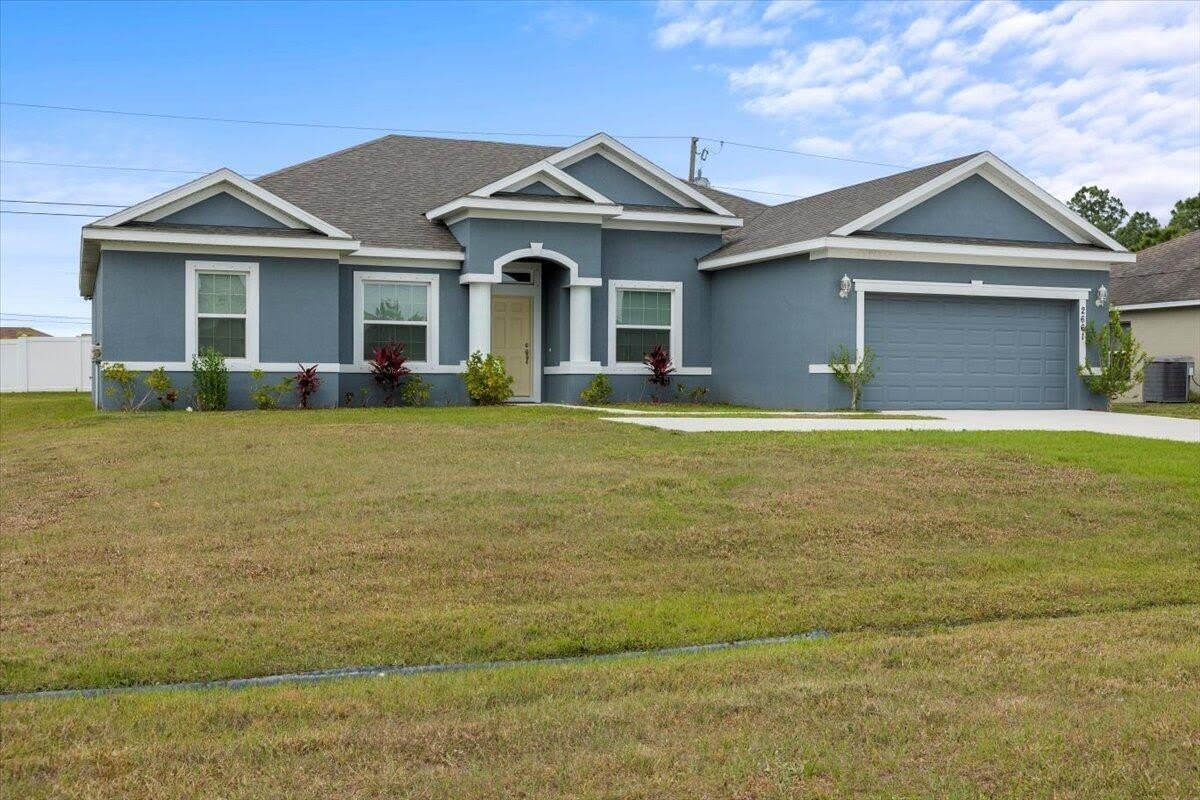 2661 SW Import Drive – photo 1