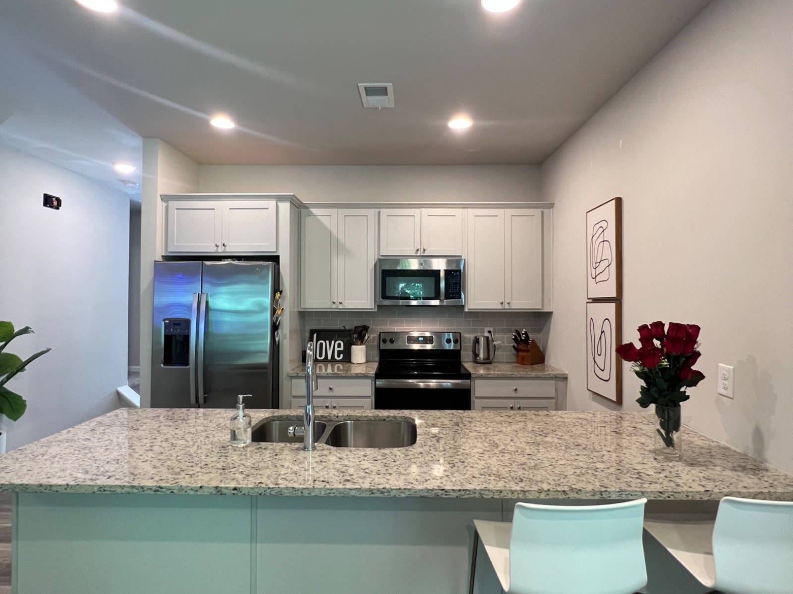 2816 Ridgeview Drive – photo 3