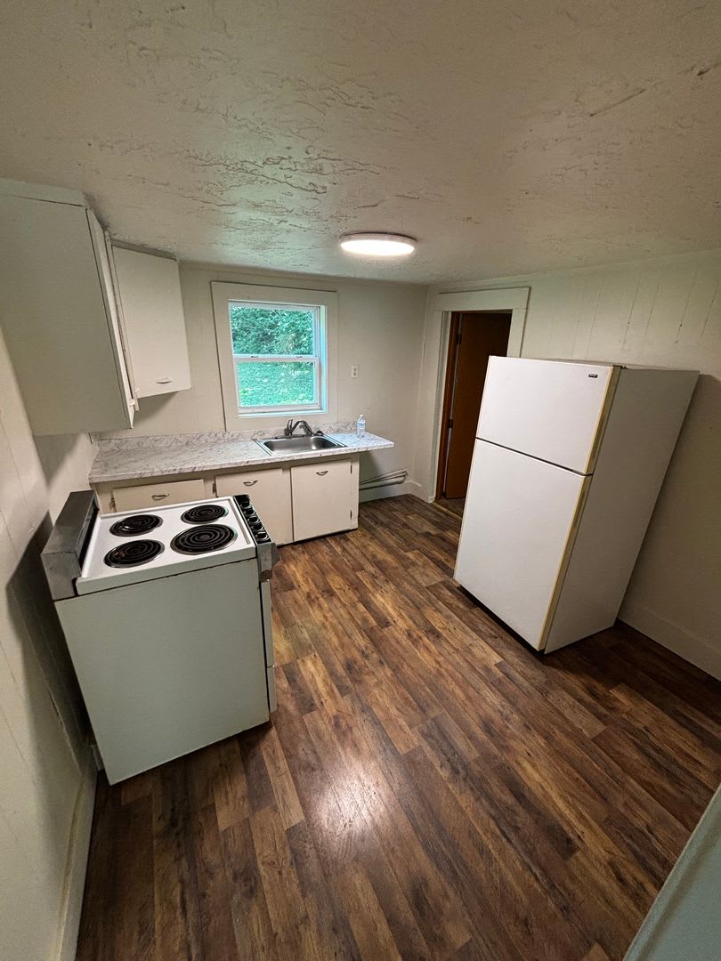 1 BEDROOM 1 BATHROOM HOUSE FOR RENT – photo 4