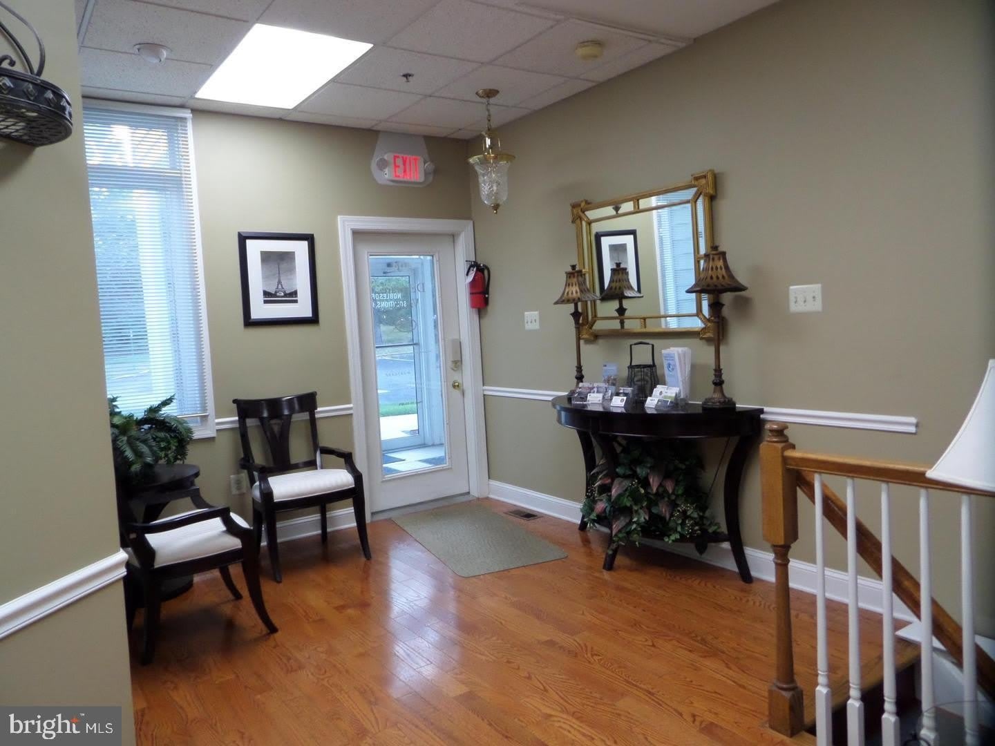 404 EXECUTIVE Drive – photo 2