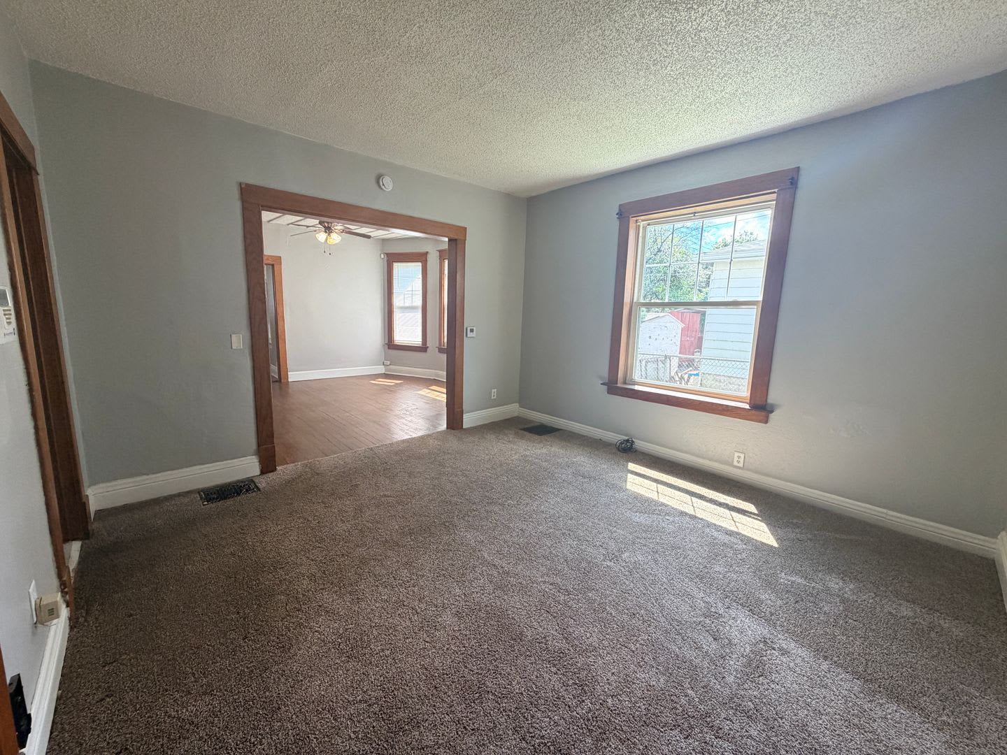 4-Bedroom Home Near Brady Street in Davenport – photo 5
