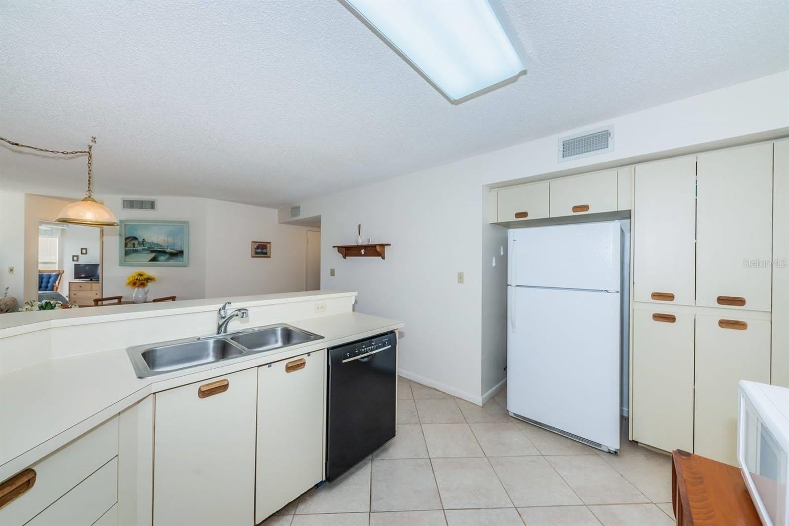 6050 BAHIA DEL MAR Circle – photo 4