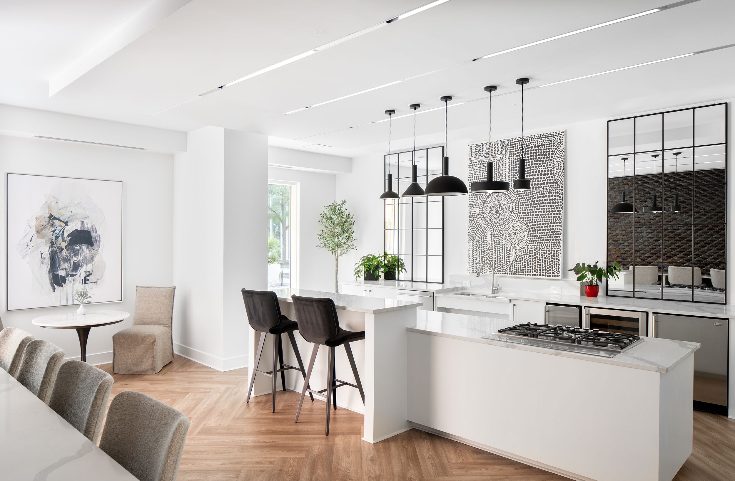 Residences On The Avenue – photo 3