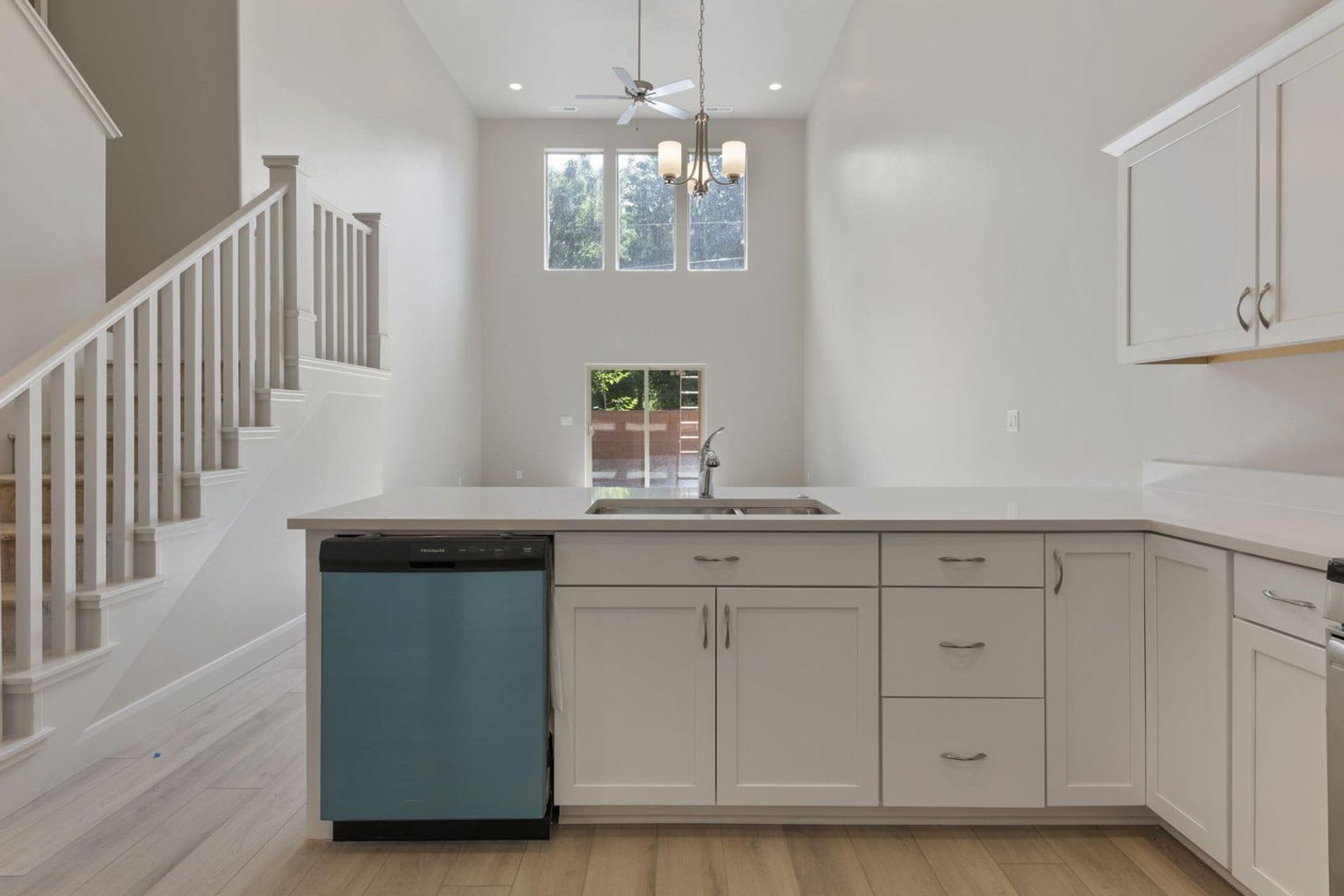 HURRICANE TOWNHOME – photo 4