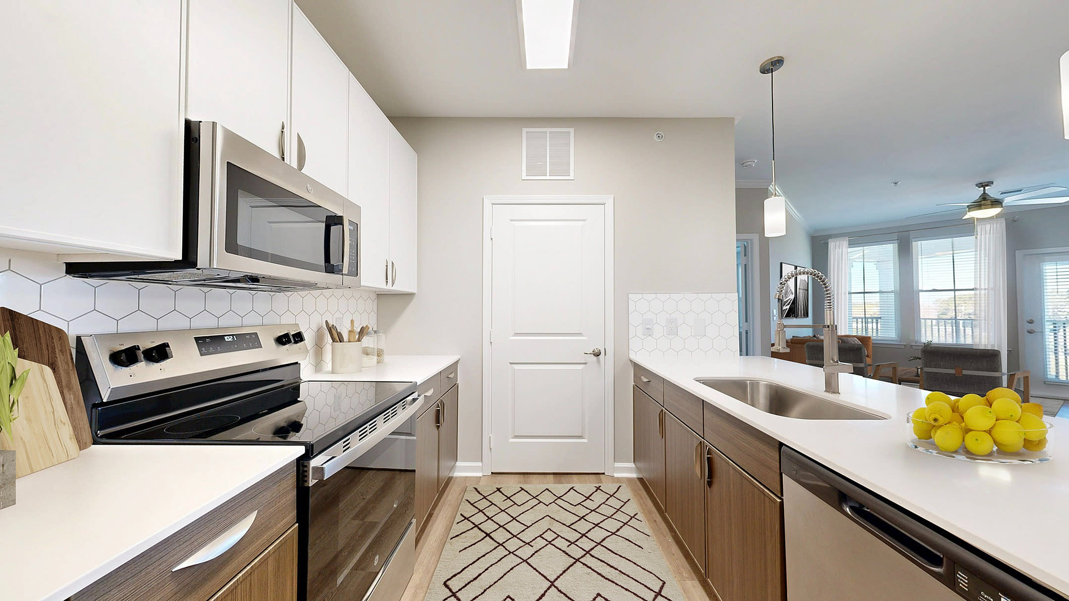 Talison Row at Daniel Island Apartments – photo 4