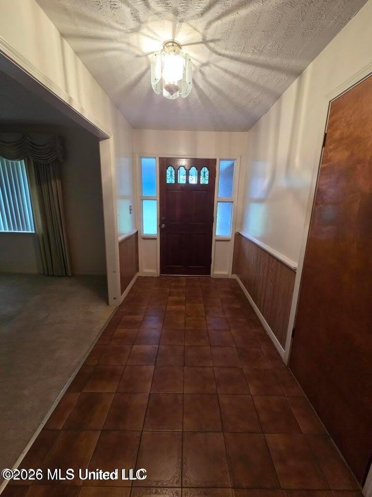 1195 N Old Canton Road – photo 4