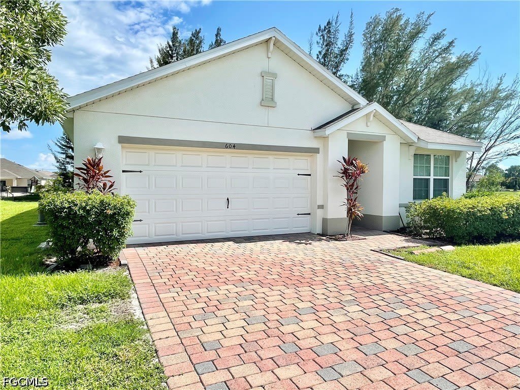 604 SW 26th Street – photo 2