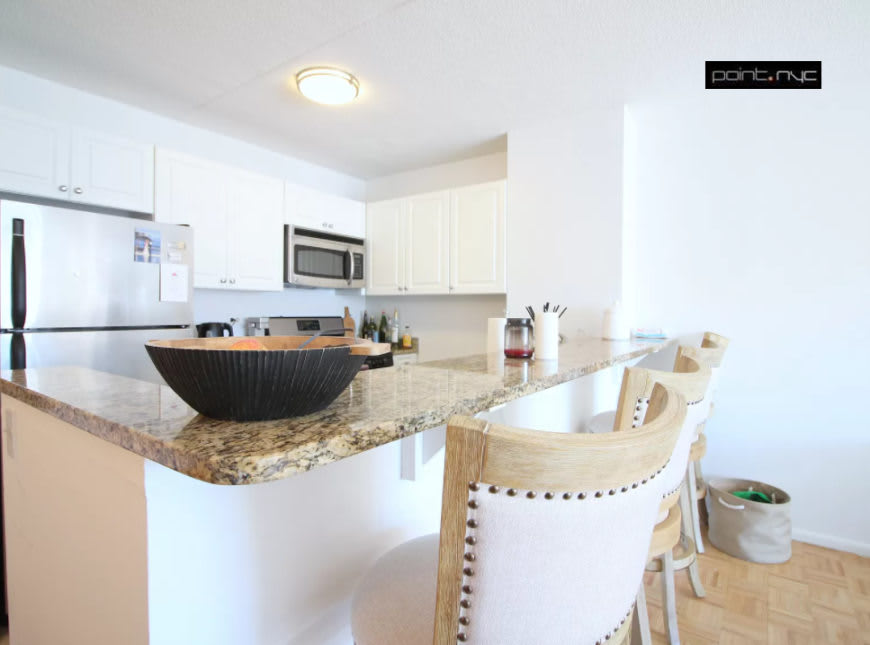 255 8th ave – photo 1