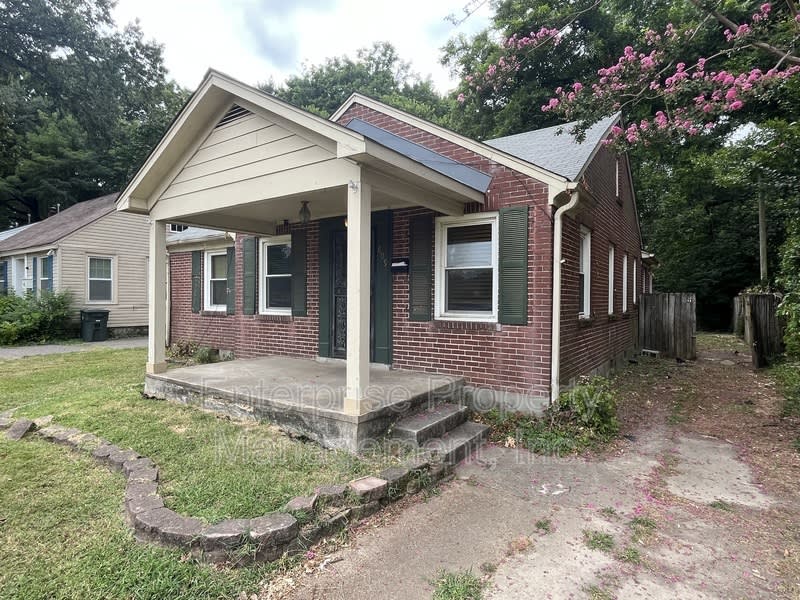 609 Houston St – photo 3