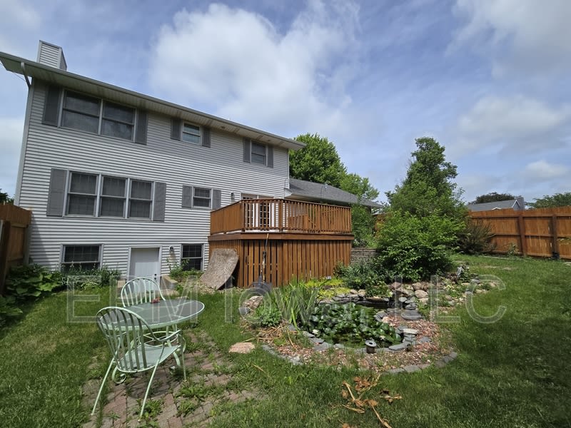4710 Donald Drive – photo 3