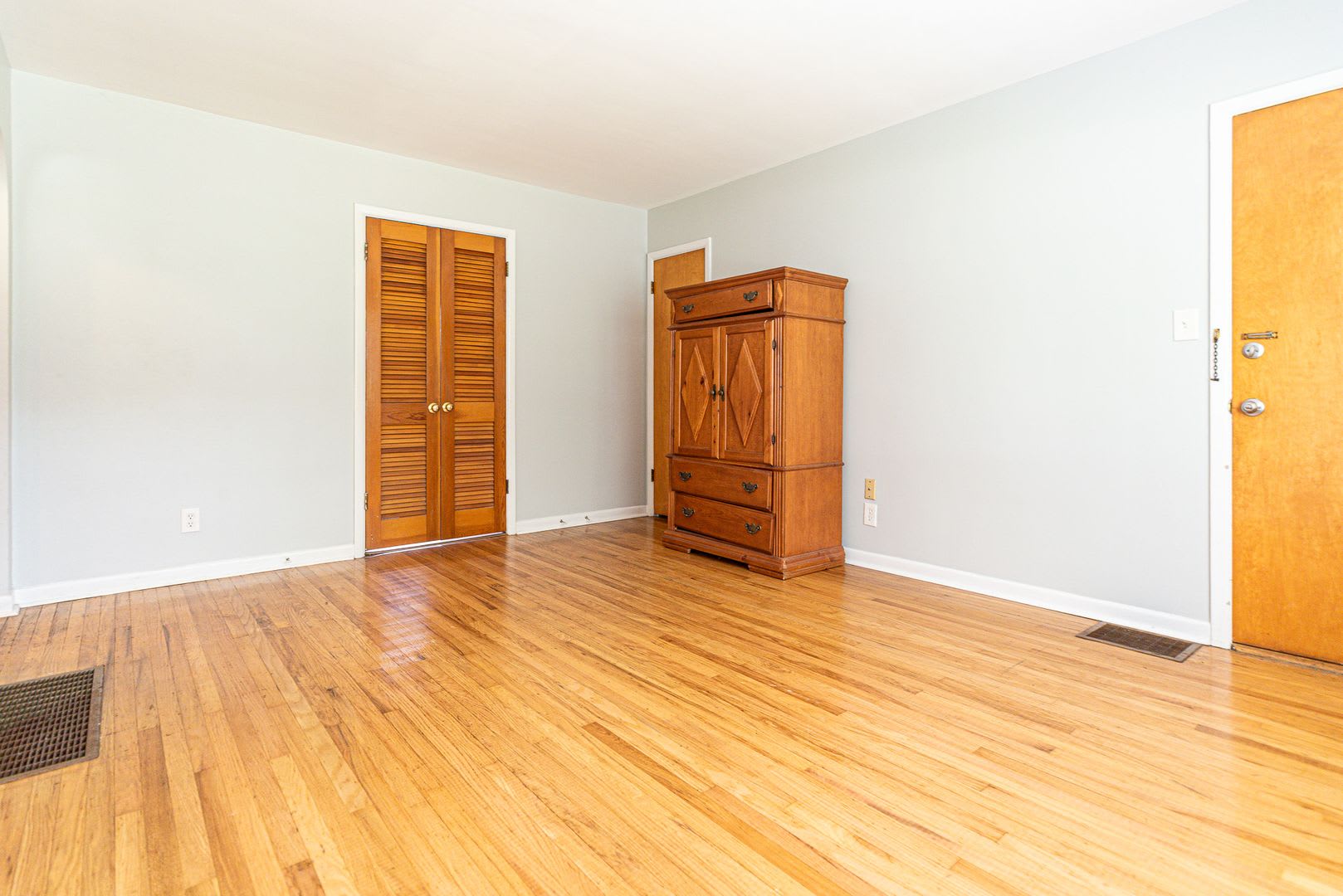 2728 Riedling Dr – photo 3