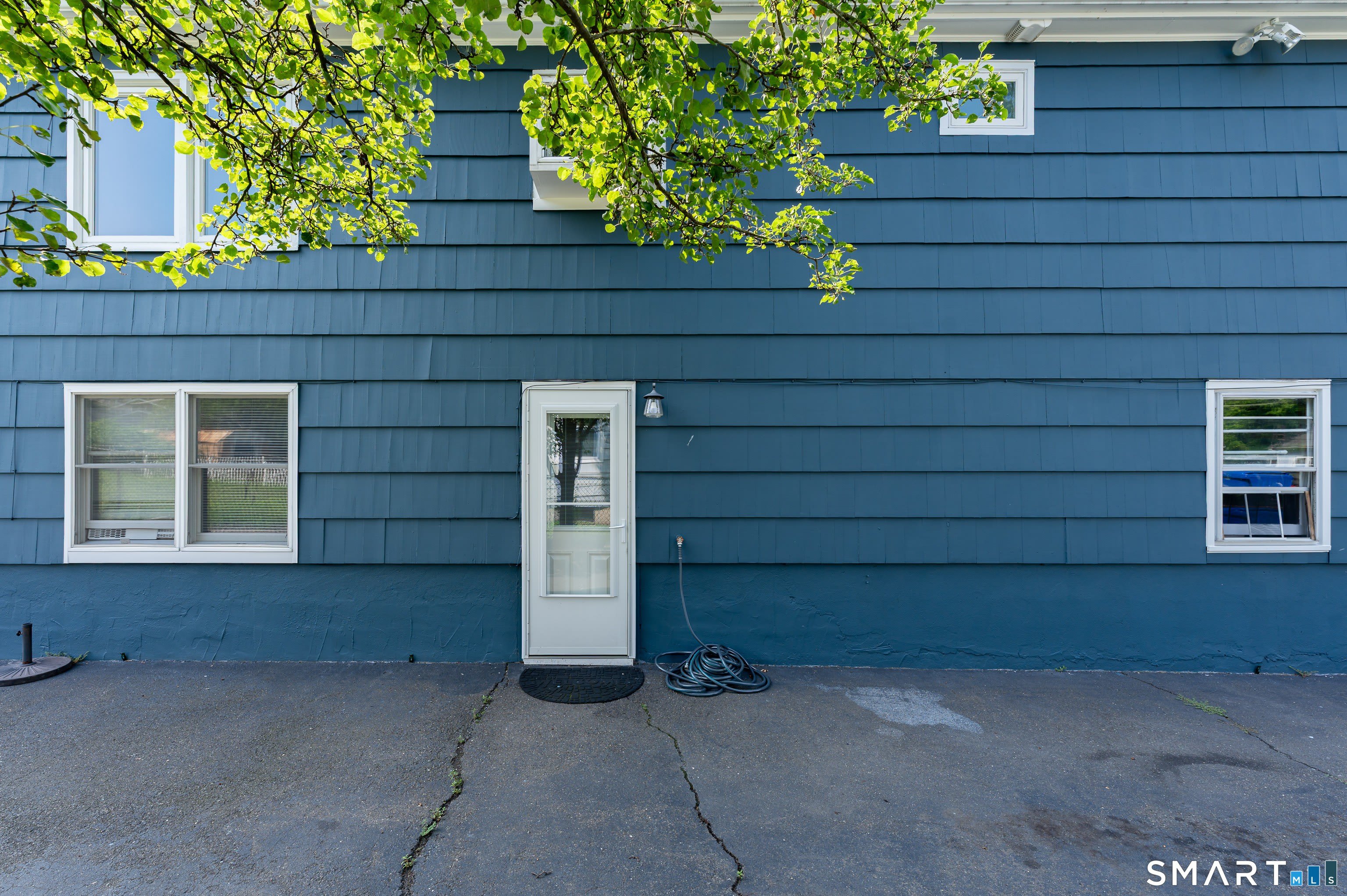 4 Yale Street – photo 2