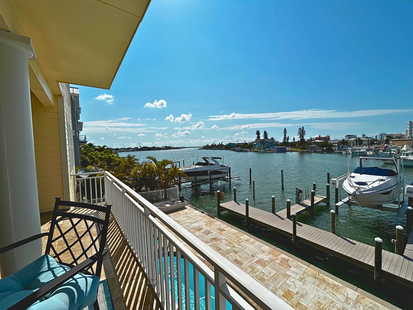 Available From September 1St To November 30Th Stunning Waterfront Home In Madeira Beach 3 Bed 3 Bath – photo 3