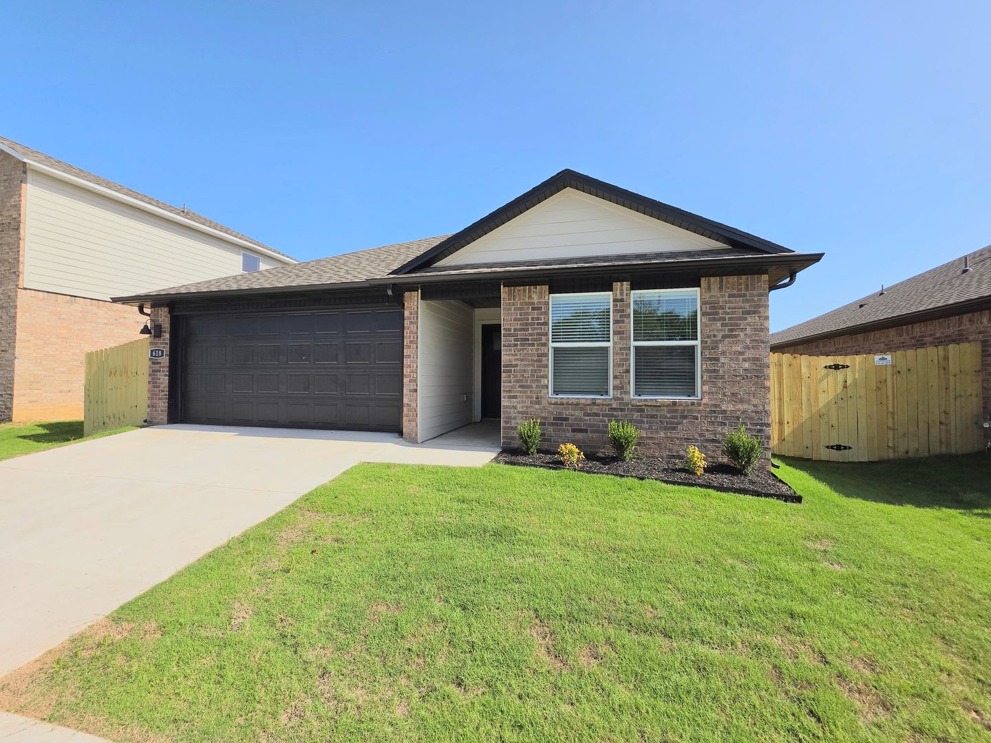 Newly built 4 Bedroom 3 Bath home in the Element! Available now! – photo 2