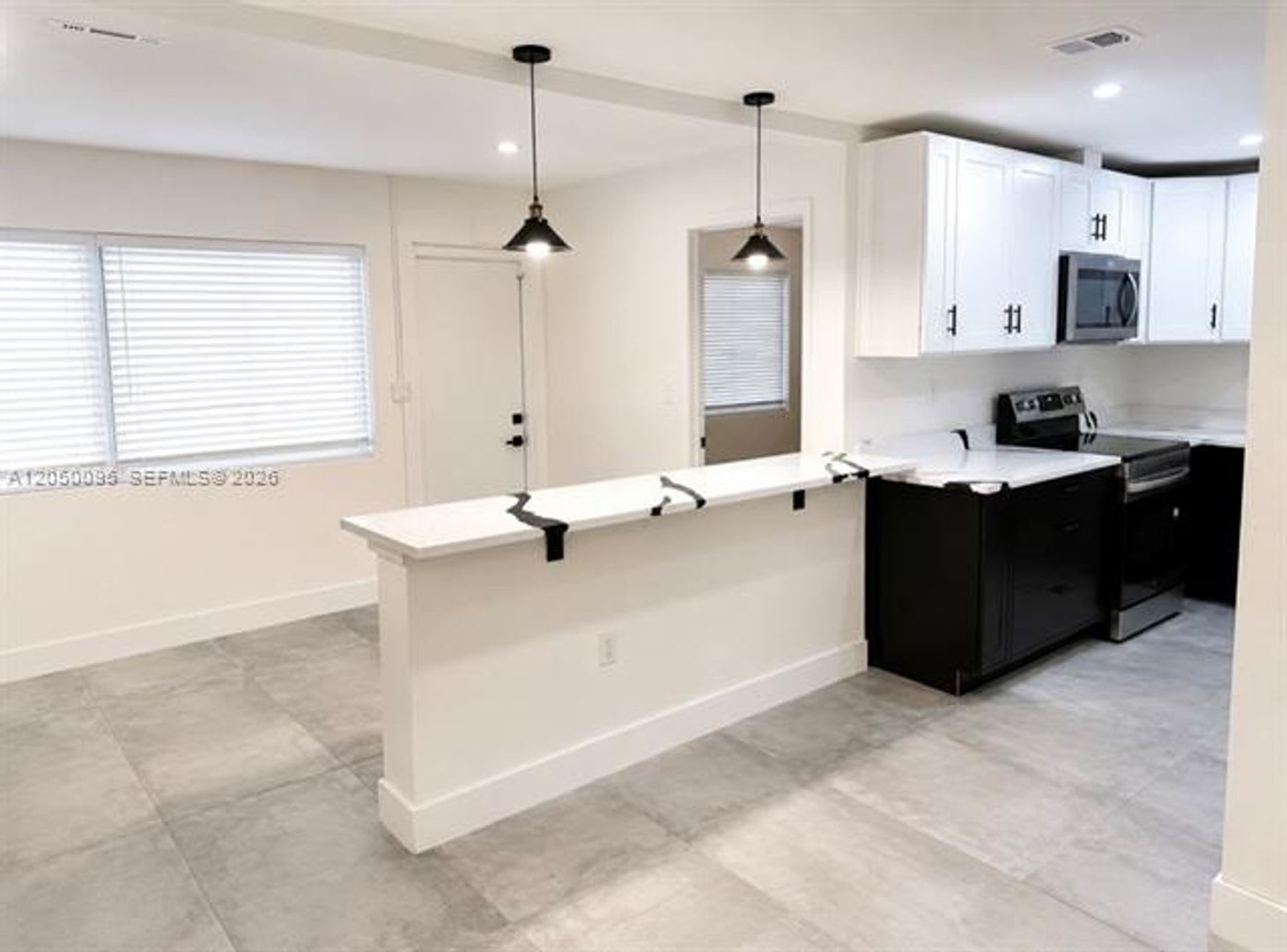 1039 Ne 17Th Ave 1039 Fort Lauderdale Fl 33304 – photo 2
