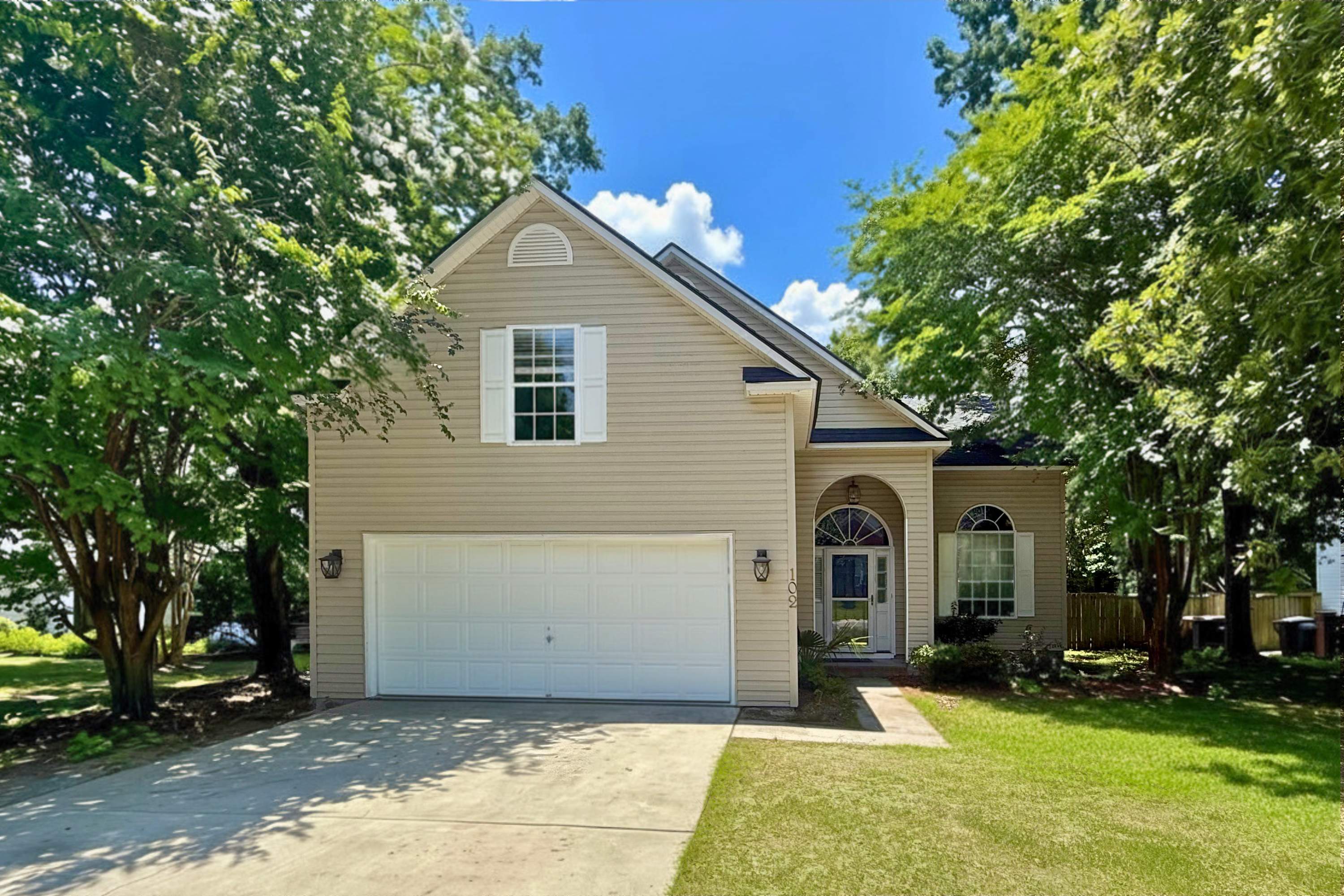 102 Adthan Cir – photo 2