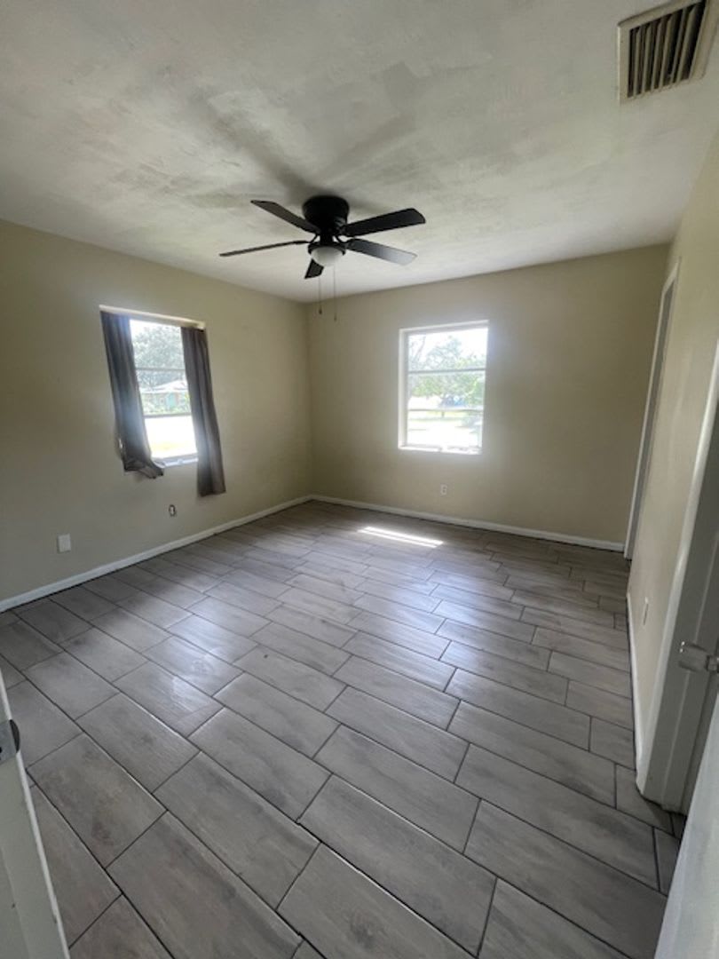 3 Bed 2 Bath Home – photo 5