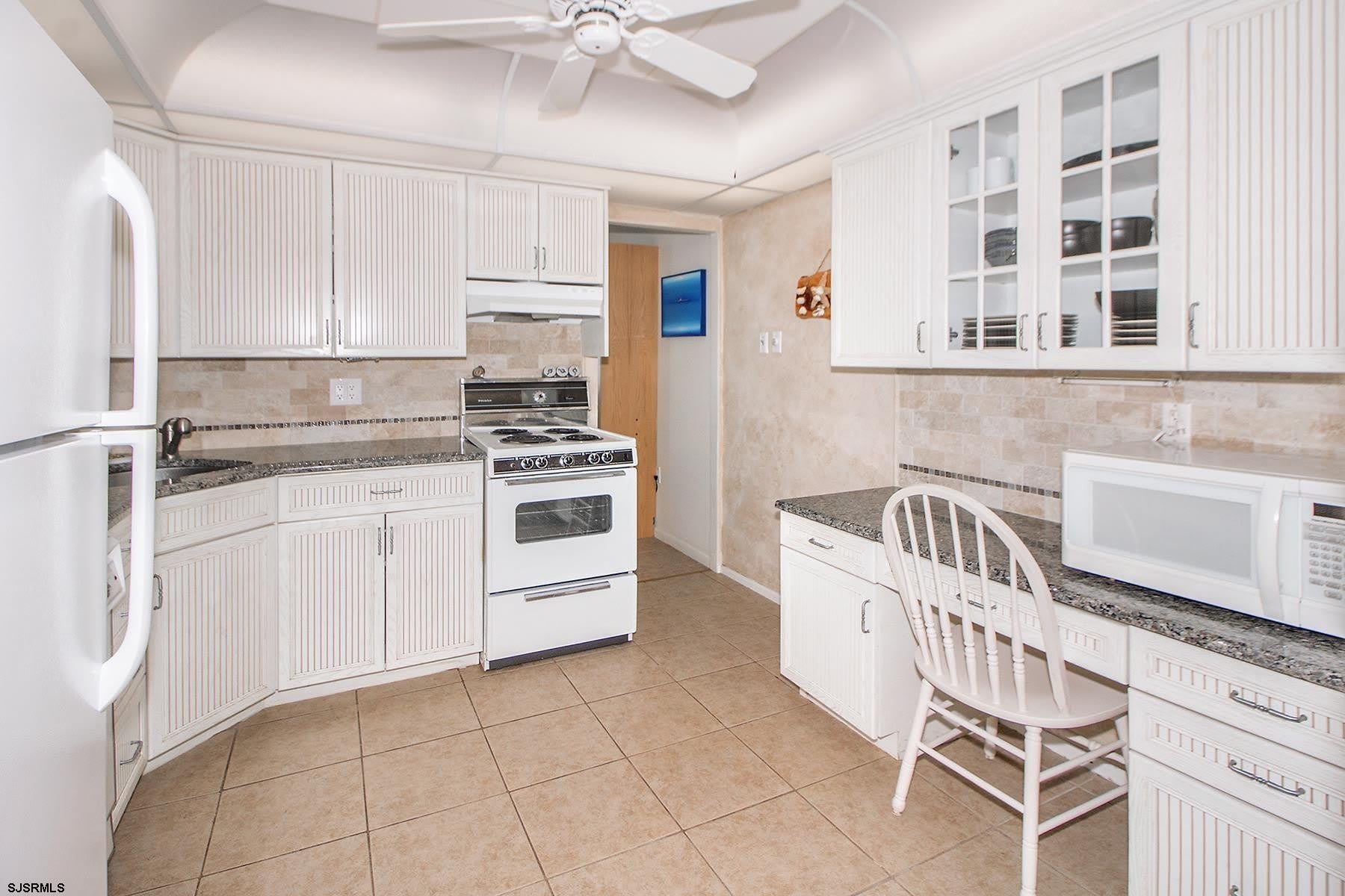 5200 Boardwalk 5B – photo 5