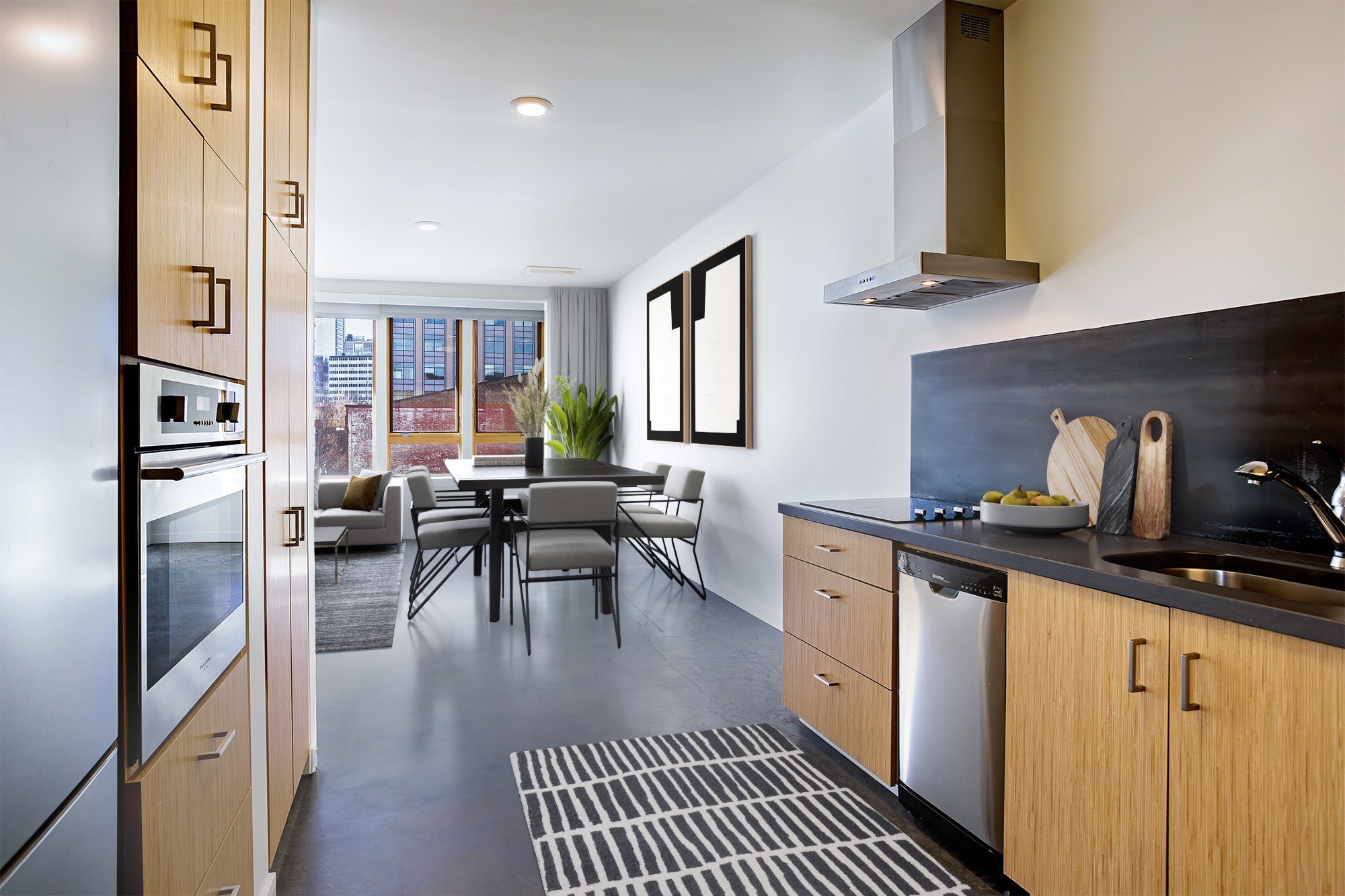 mResidences Pearl District – photo 2