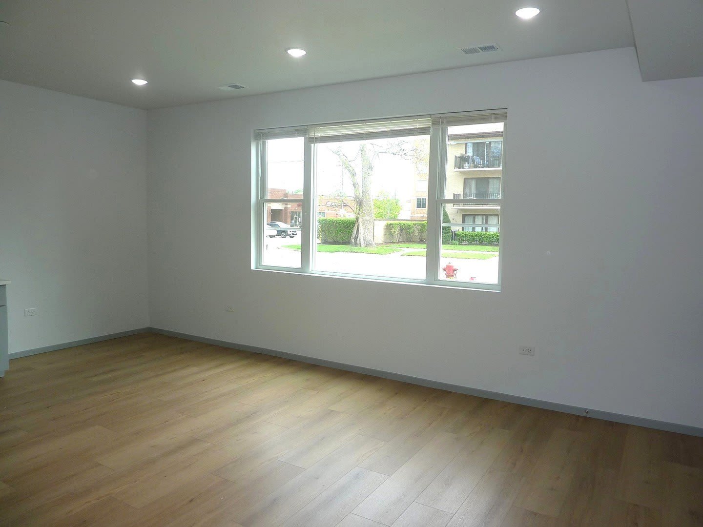 9522 S 53rd Avenue – photo 4