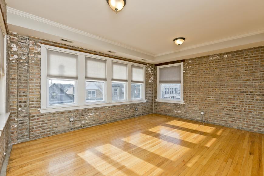 3040 W Diversey – photo 1