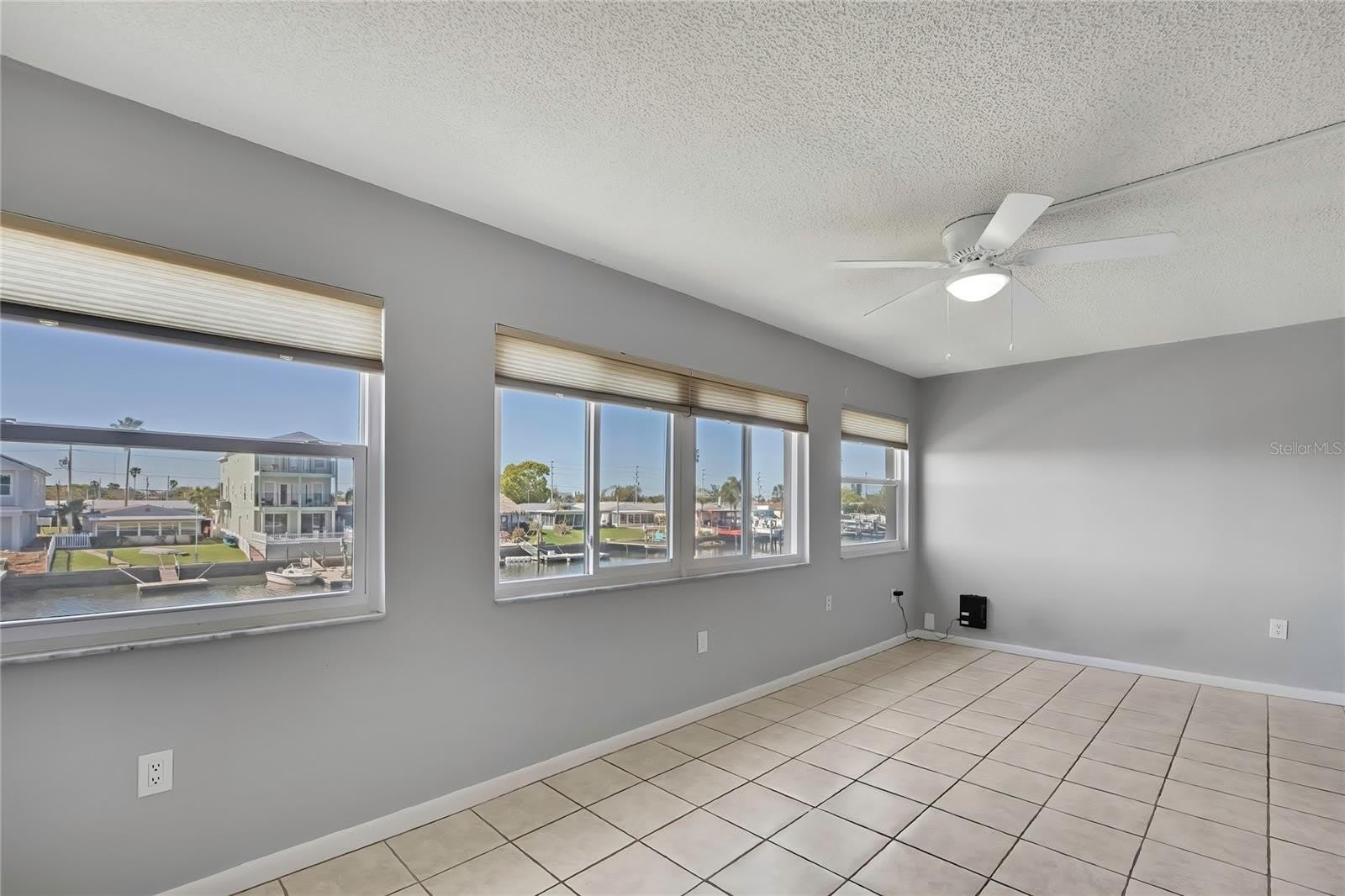 4452 GARNET Drive – photo 3