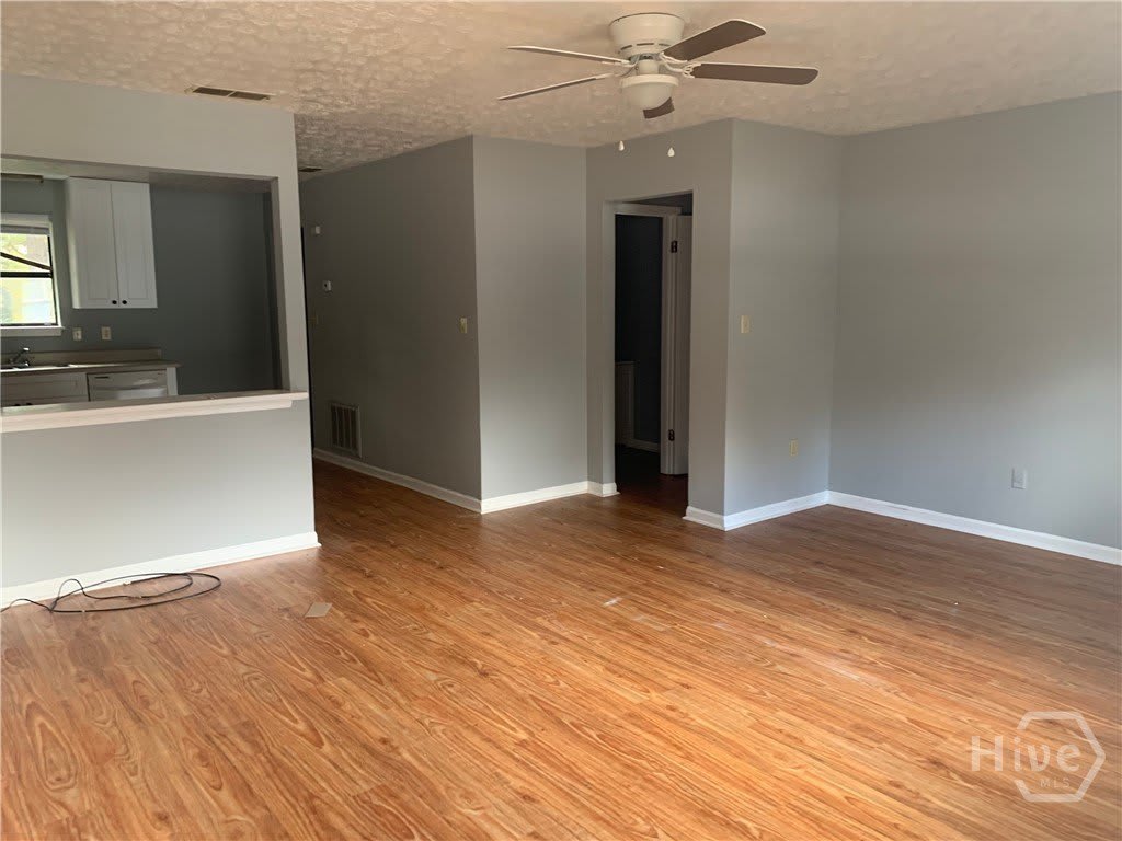 397 Fowler Drive – photo 3