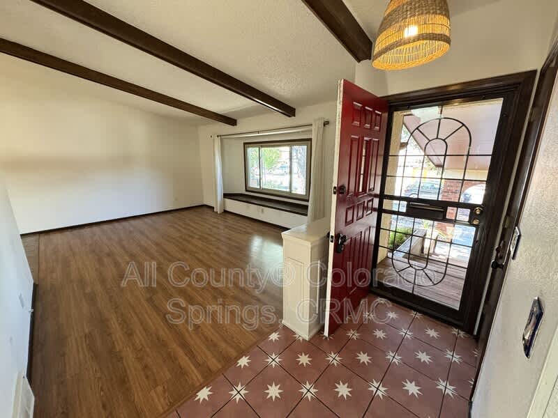 4055 Thundercloud Drive – photo 2