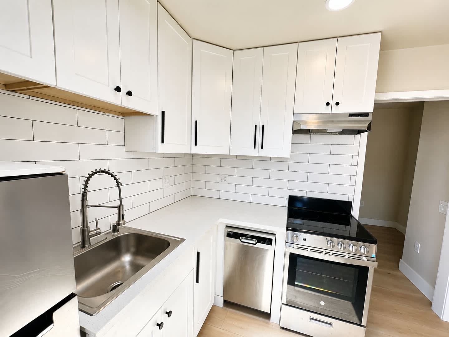 1243 58th Avenue – photo 1