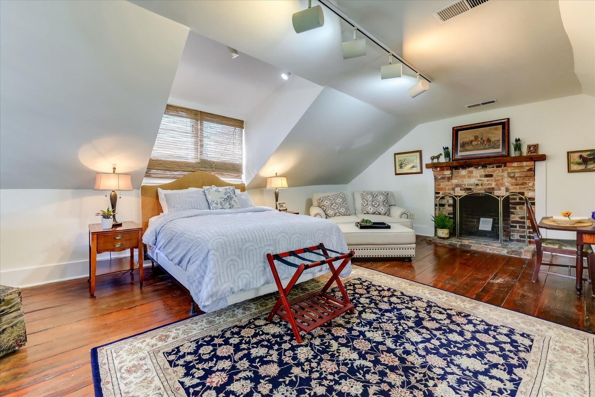 241 Laurens Street SW – photo 5