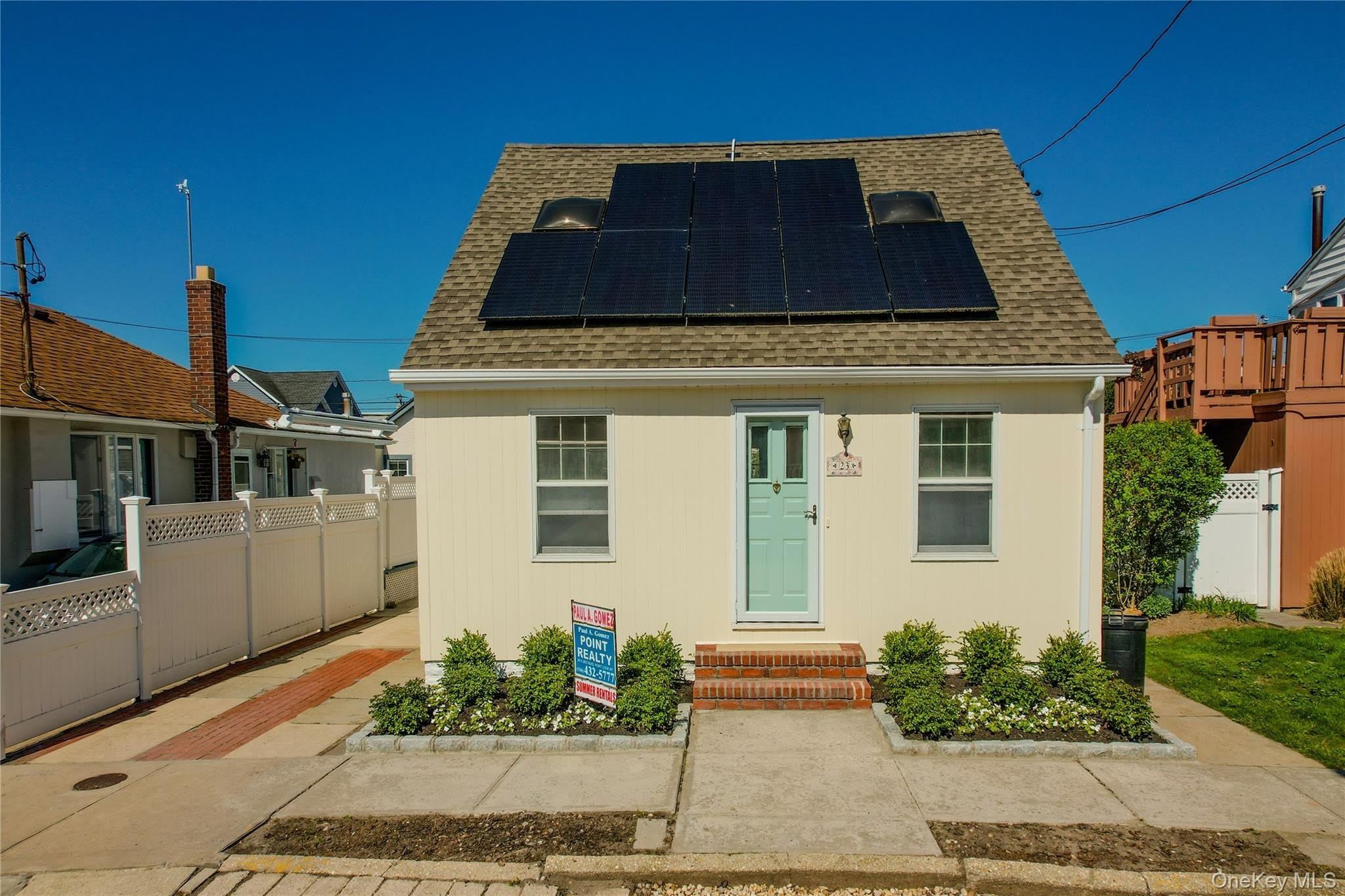 23 Garden City Avenue – photo 2
