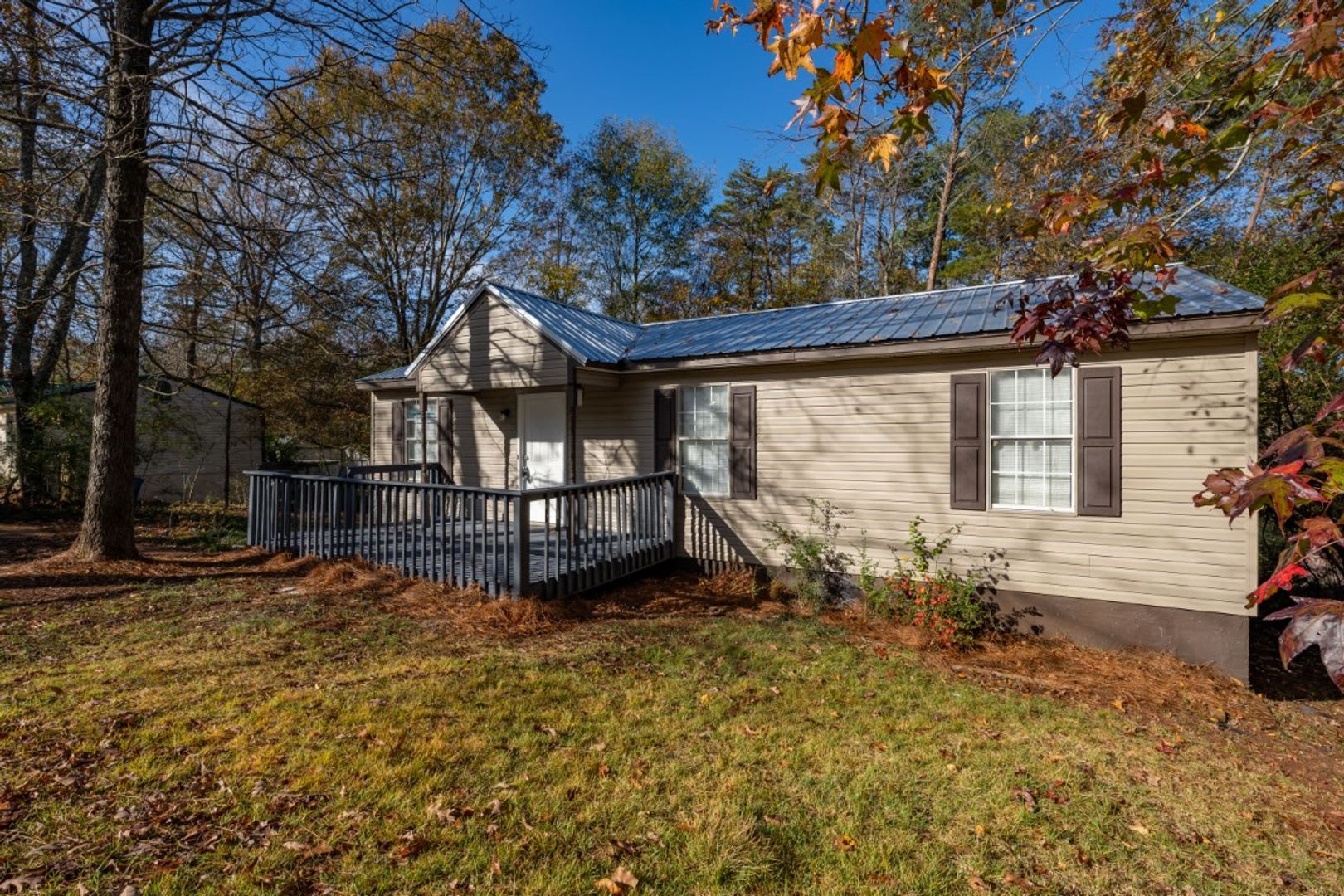 Relax & Unwind in This Beautifully Renovated 3BR Home – photo 2