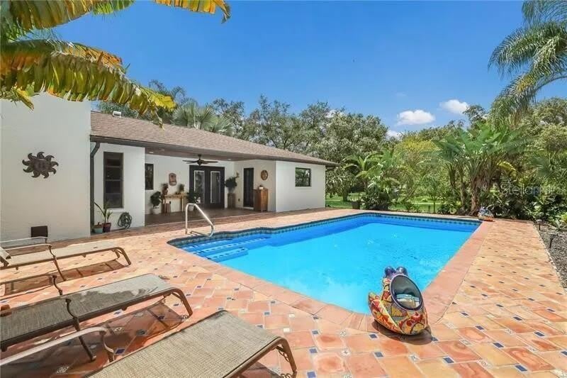 2077 RACIMO Drive – photo 4
